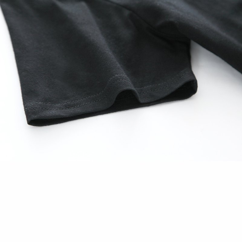 Sanderson Museum T Shirt Witch - Black Tin Candle 评论和价格